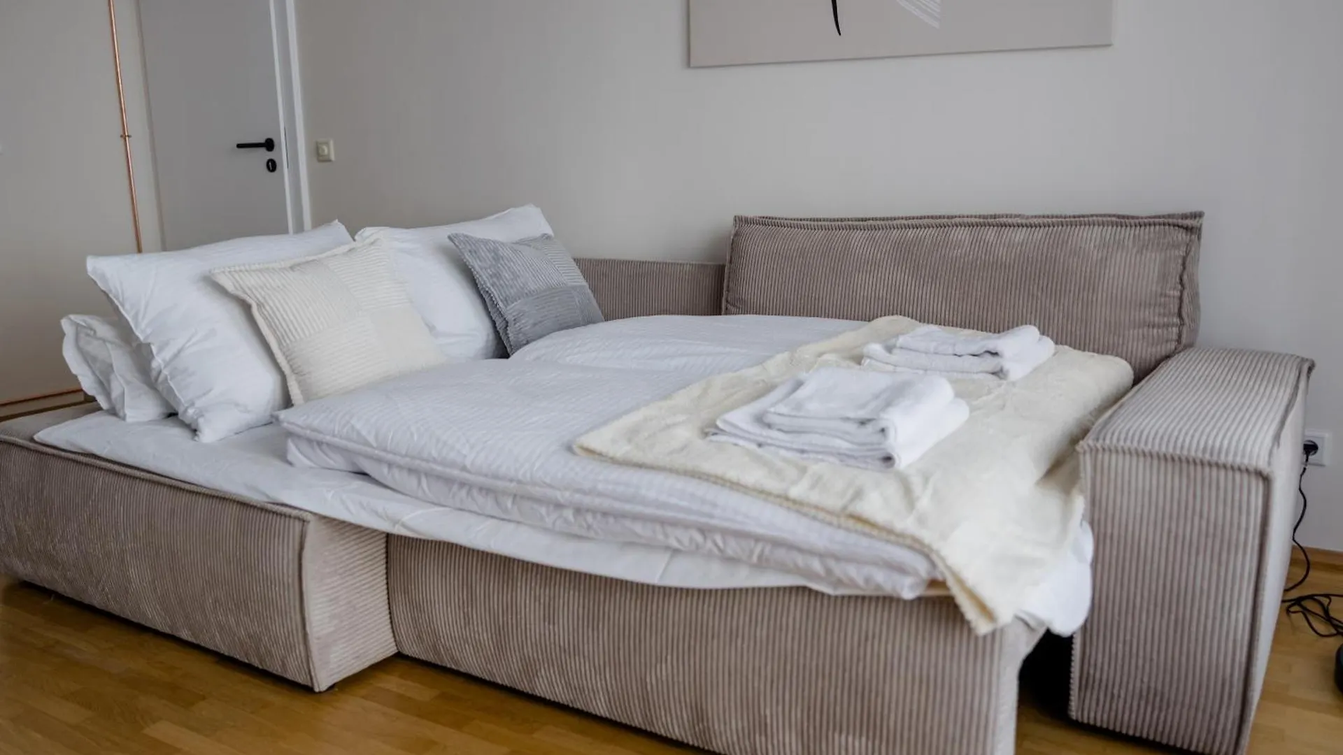 Lumen Homes - Altstadt-Residenz, Direkt Im Zentrum, Geraeumiges Apartment Mit 5 Zimmern, Kueche Monachium Niemcy