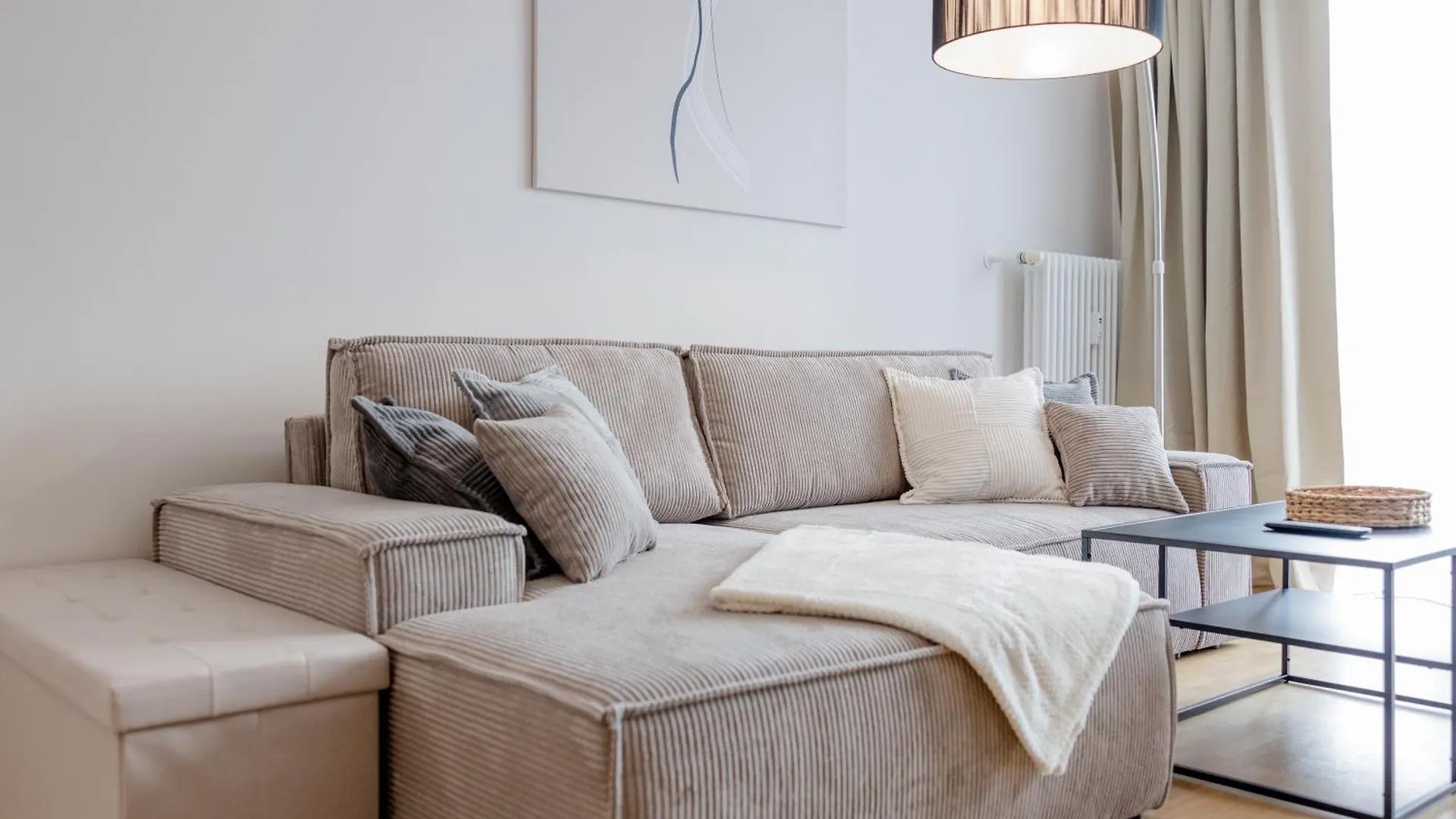 Lumen Homes - Altstadt-Residenz, Direkt Im Zentrum, Geraeumiges Apartment Mit 5 Zimmern, Kueche Monachium
