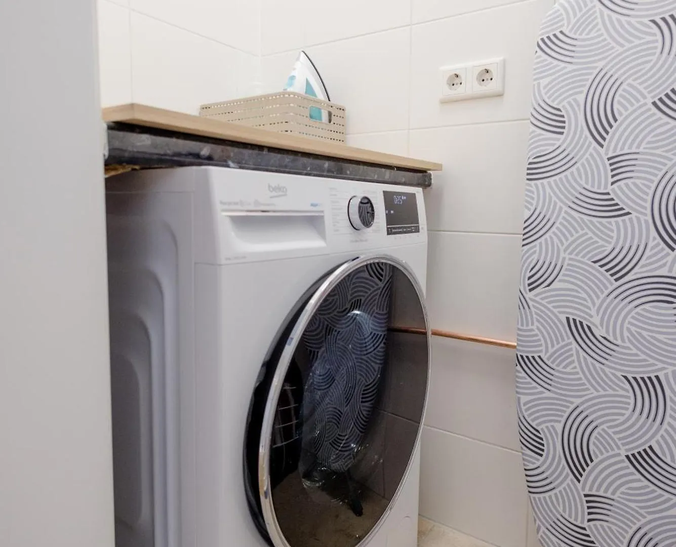 Lumen Homes - Altstadt-Residenz, Direkt Im Zentrum, Geraeumiges Apartment Mit 5 Zimmern, Kueche Monachium 0*,  Niemcy