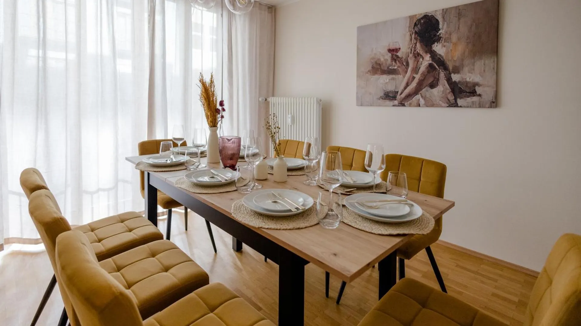 Lumen Homes - Altstadt-Residenz, Direkt Im Zentrum, Geraeumiges Apartment Mit 5 Zimmern, Kueche Monachium