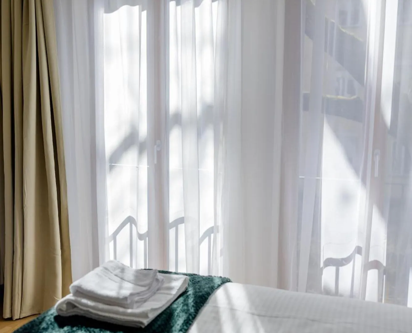 Lumen Homes - Altstadt-Residenz, Direkt Im Zentrum, Geraeumiges Apartment Mit 5 Zimmern, Kueche Monachium 0*,